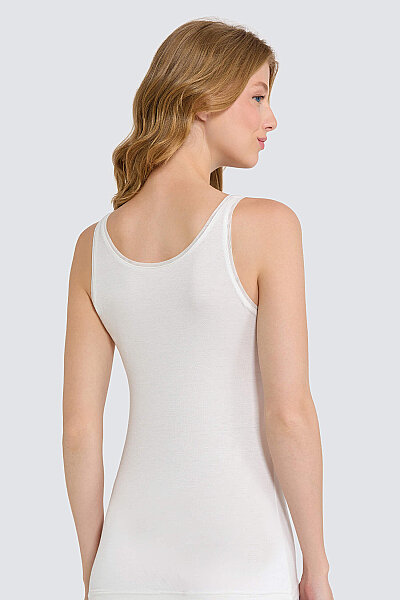 7043 Berrak Kadın Geniş Askılı Atlet 6'lı Ekru (1)